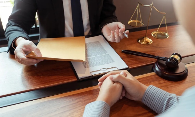 رایج‌ترین موقعیت‌هایی که به یک وکیل حرفه‌ای نیاز خواهید داشت
