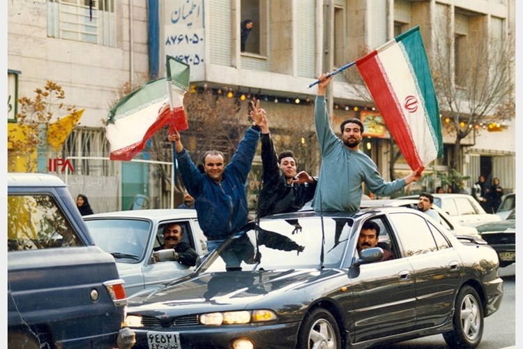 هشت آذر ۷۶، روزی تاریخی برای فوتبال و ملت ایران
