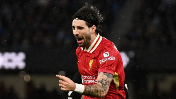 بچه داری عجیب بازیکن لیورپول سوژه کاربران شد + عکس