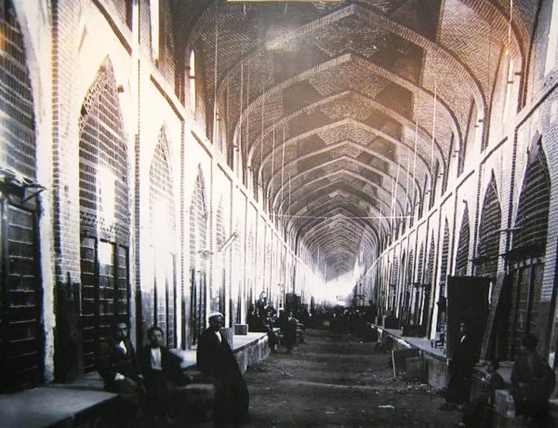 عکس بازار وکیل شیراز