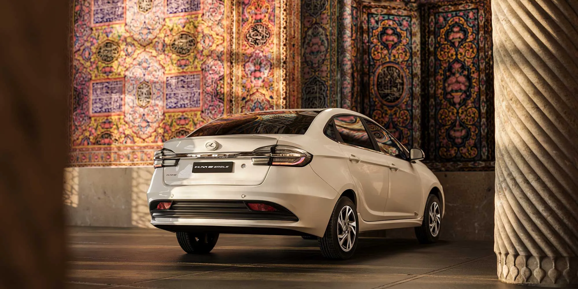 معرفی خودروی کی ام سی ایگل هیبرید + مشخصات فنی و طراحی