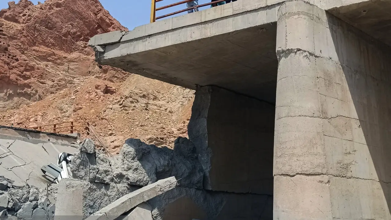 خسارت به پل های محور بندرعباس–رودان در پی حمله آمریکا + تصاویر