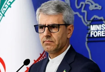 بقایی پرده برداشت؛ ایران با ترامپ مذاکره میکند یا آماده تقابل است؟