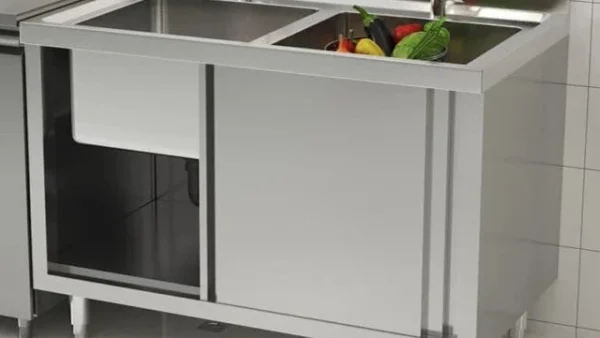 طراحی و تولید کابینت استیل در کنار سینک صنعتی