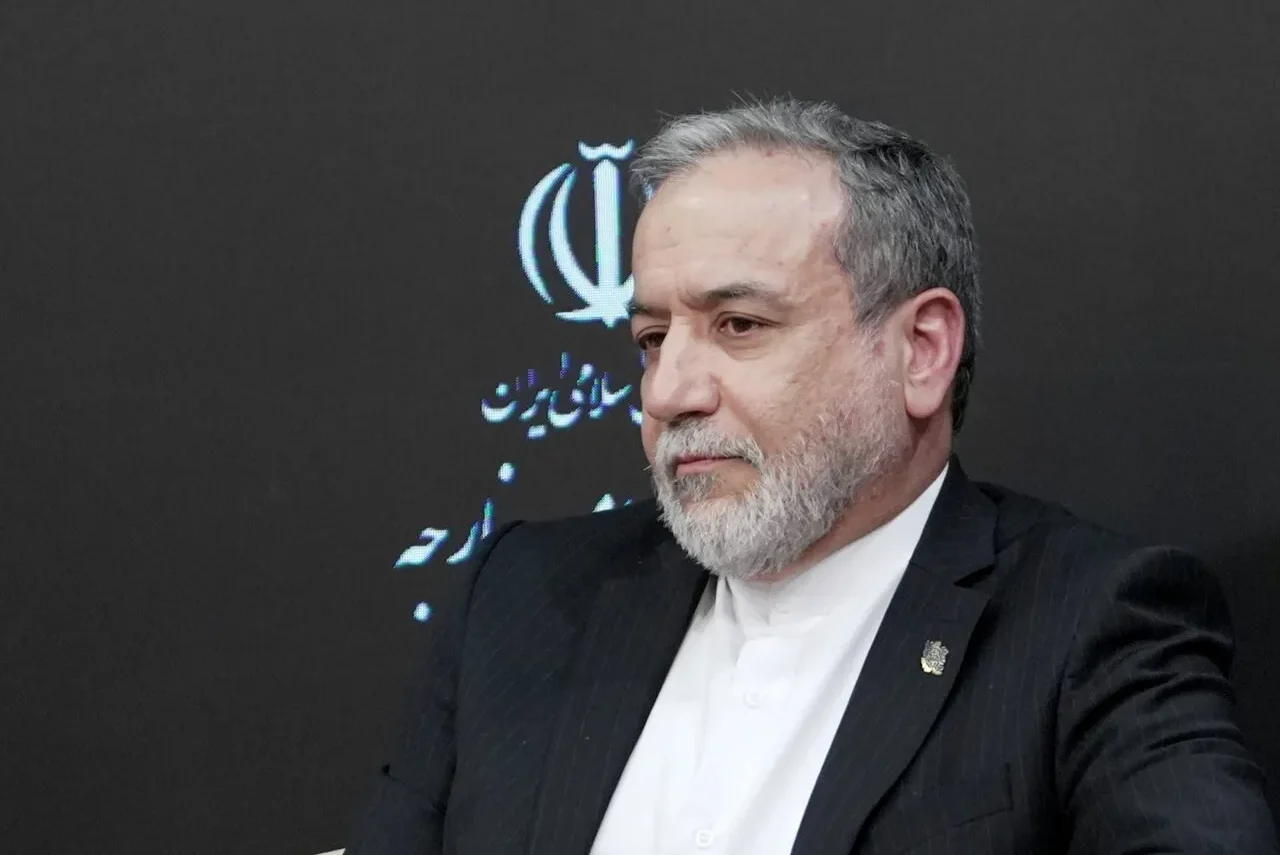 سیگنال تازه عراقچی درباره پایان جنگ؟!