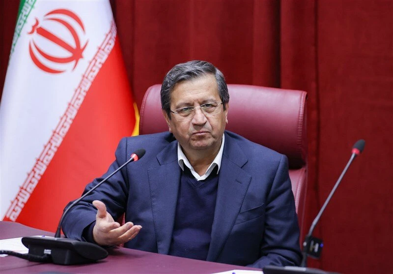 همتی: فروپاشی اقتصادی ایران با بیانیه سیاسی محقق نمی‌شود!